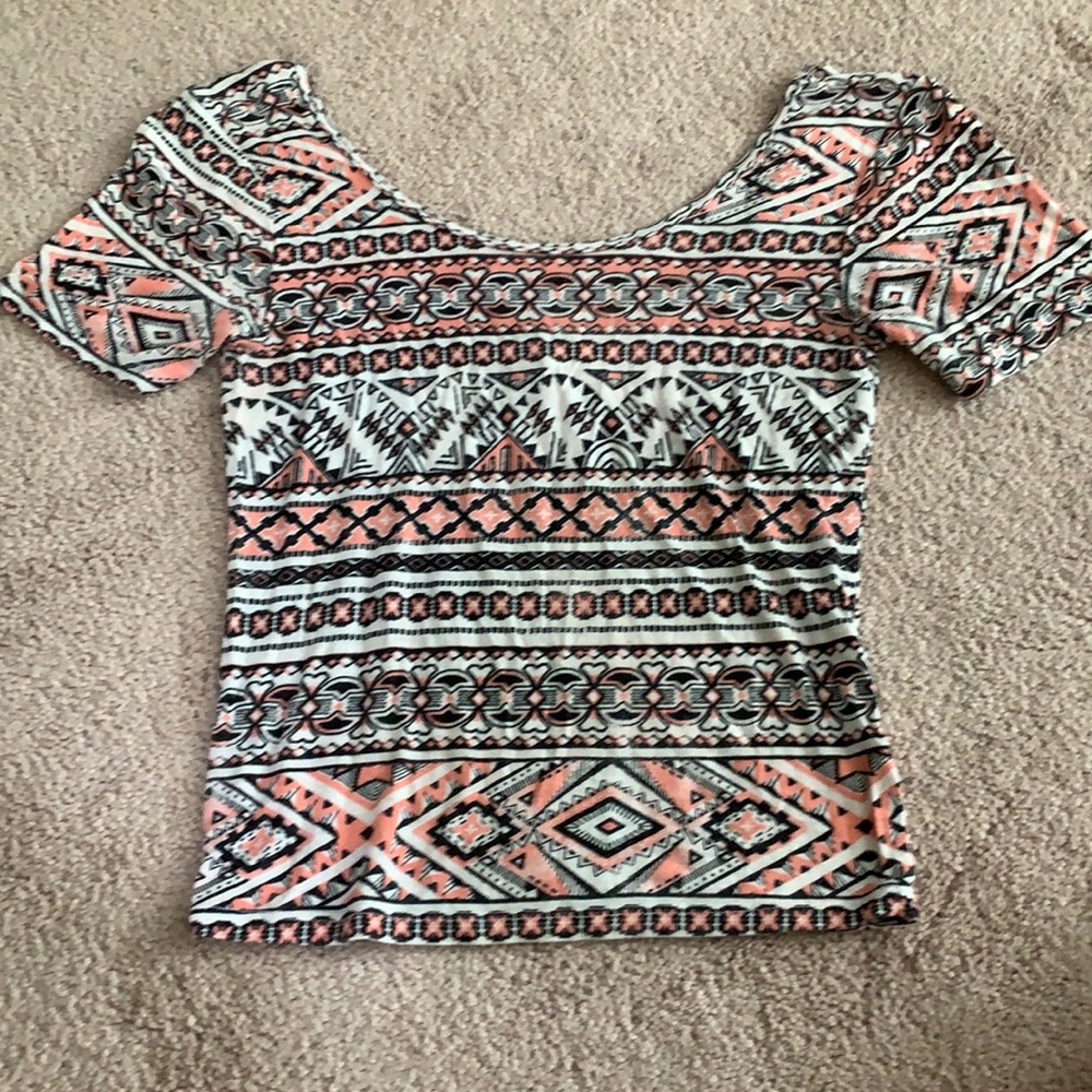 cropped aeropostale t-shirt
